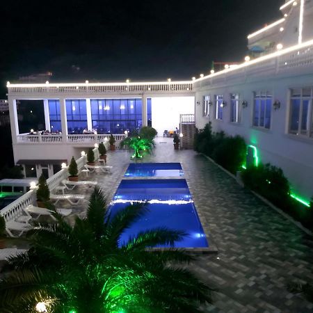 Hotel Zura Palace Kvariati Esterno foto