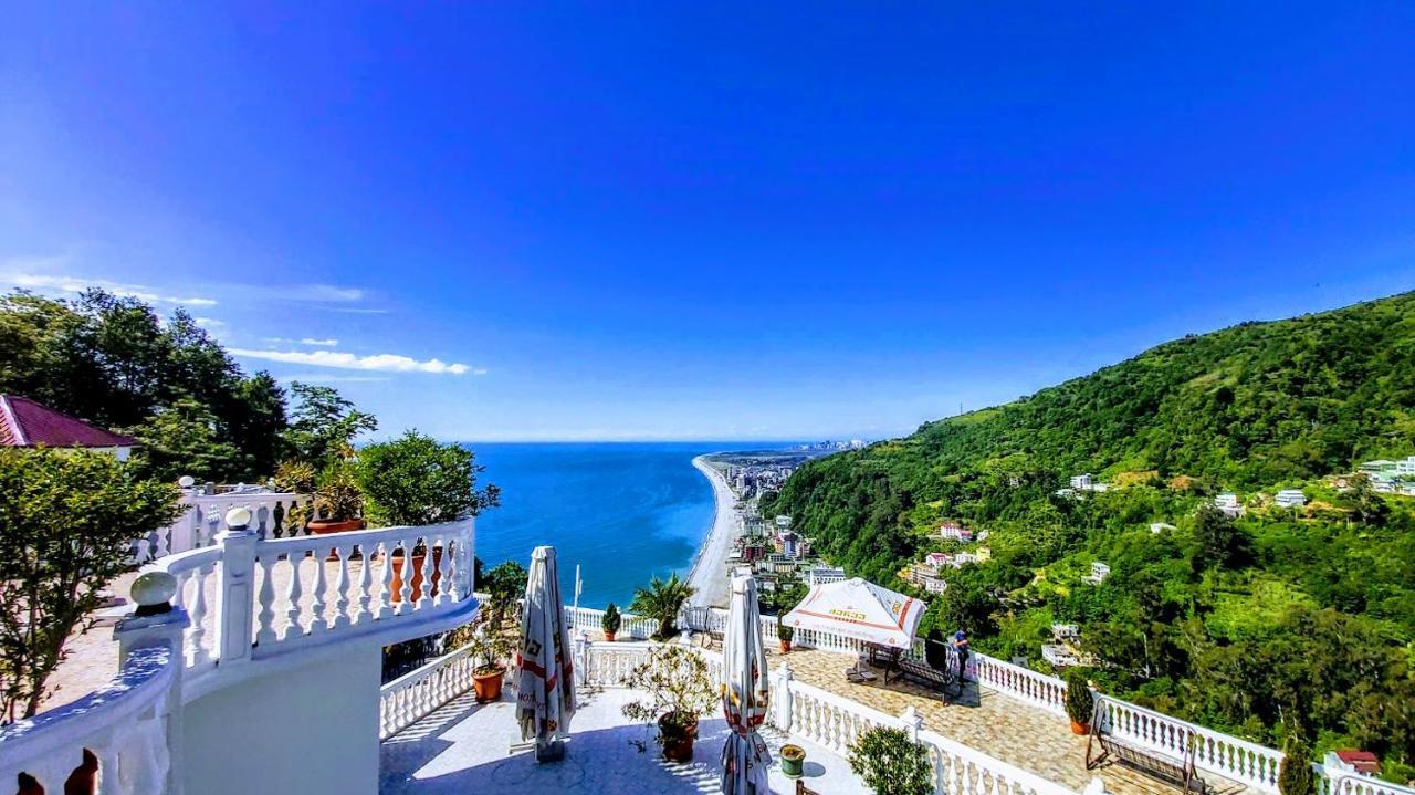Hotel Zura Palace Kvariati Esterno foto