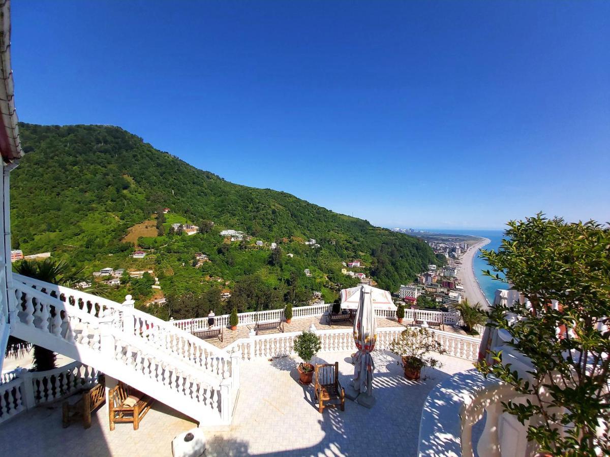 Hotel Zura Palace Kvariati Esterno foto
