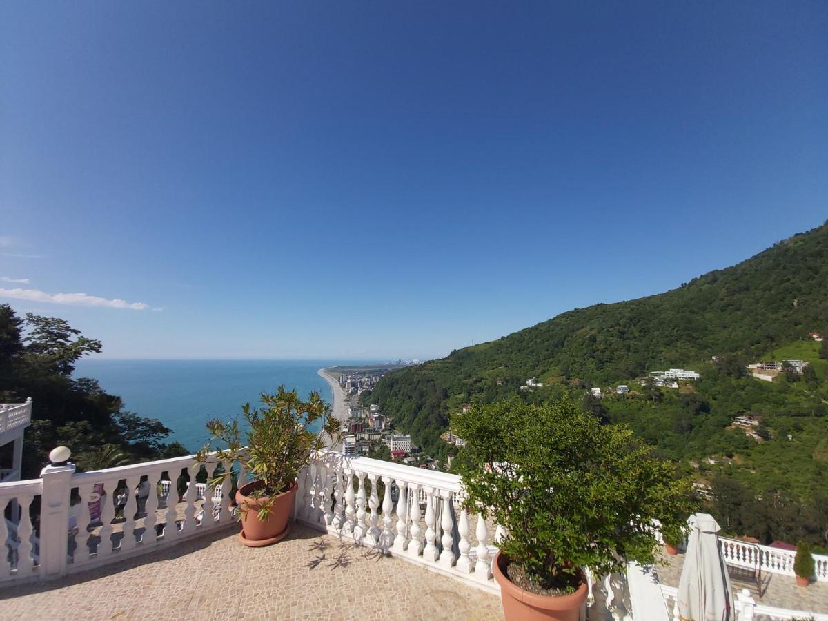 Hotel Zura Palace Kvariati Esterno foto