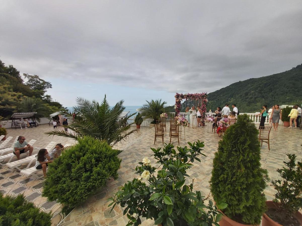 Hotel Zura Palace Kvariati Esterno foto