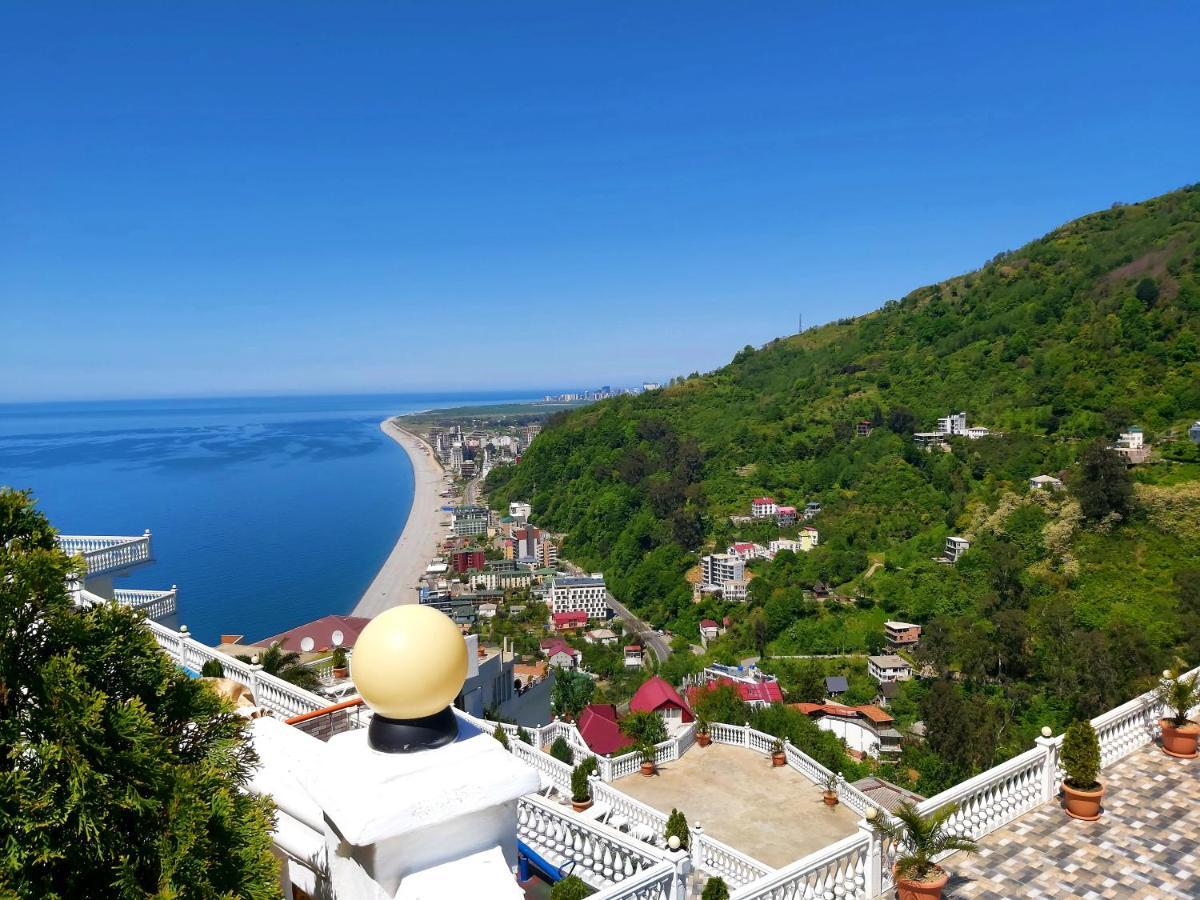Hotel Zura Palace Kvariati Esterno foto