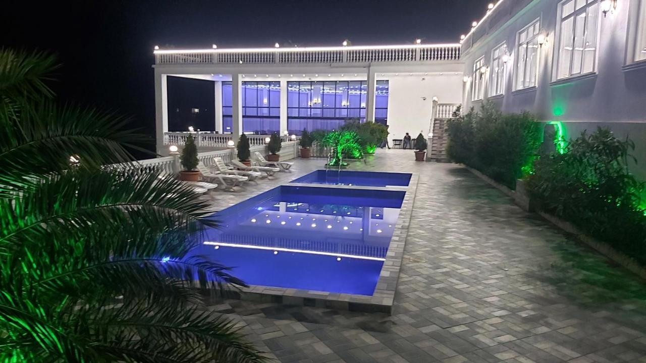 Hotel Zura Palace Kvariati Esterno foto