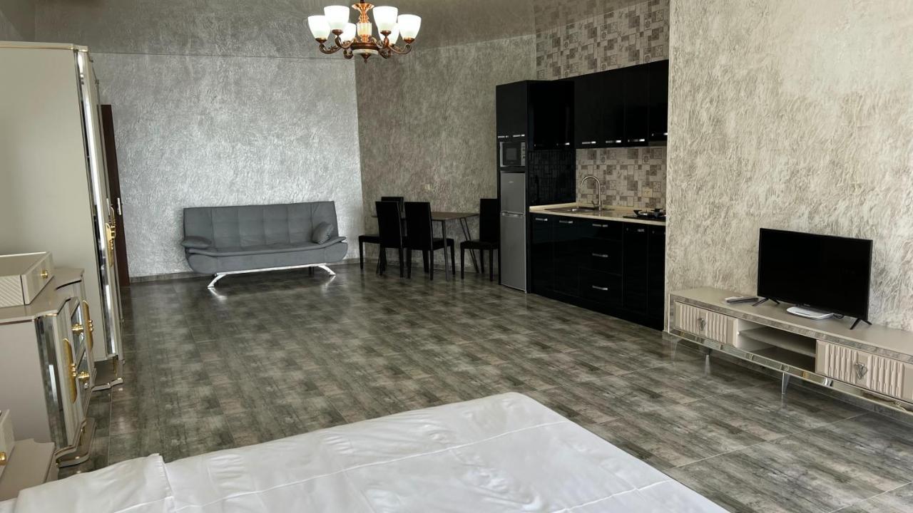 Hotel Zura Palace Kvariati Esterno foto