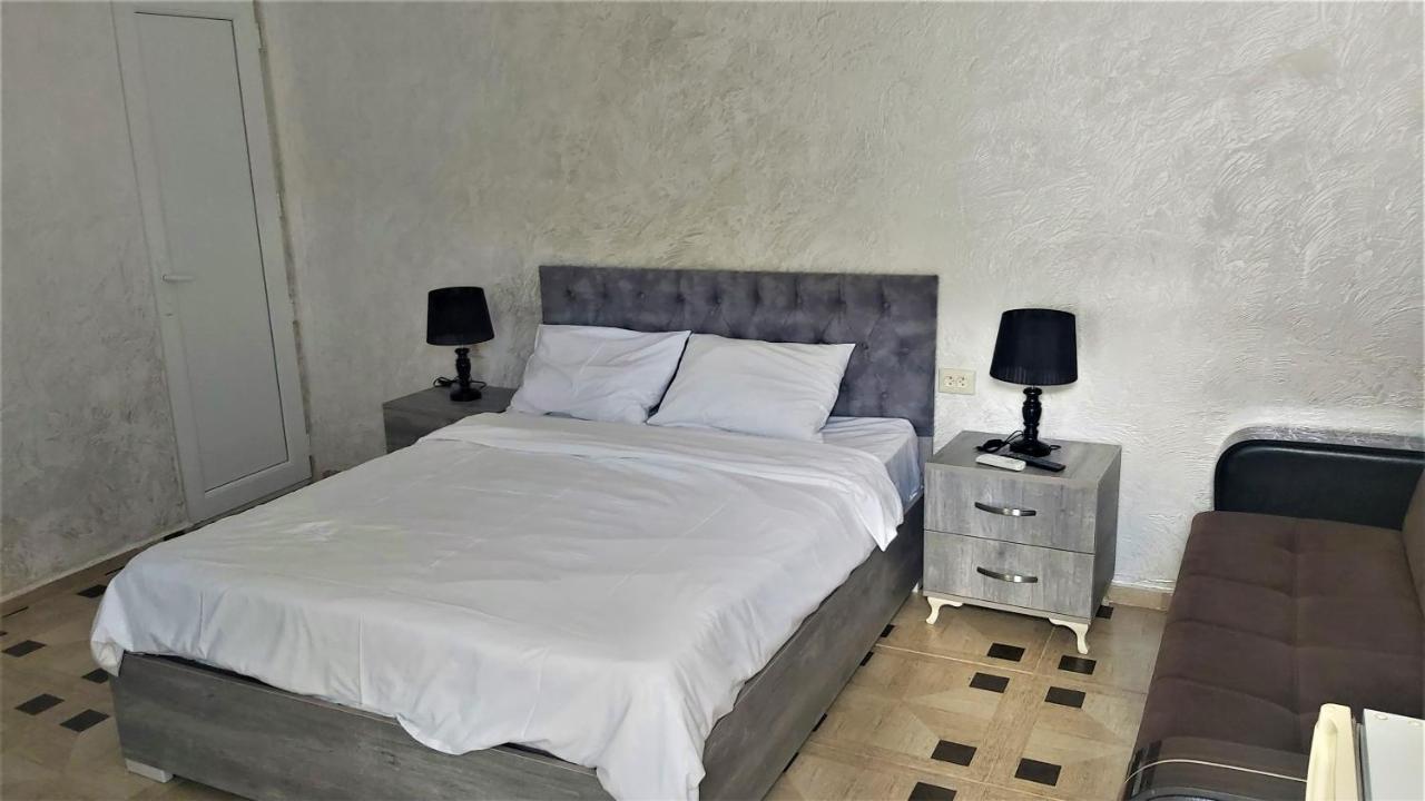Hotel Zura Palace Kvariati Esterno foto