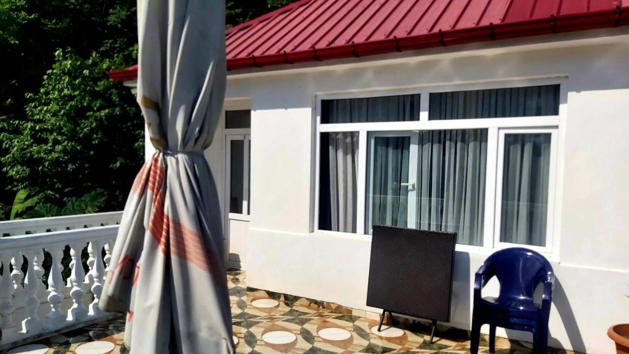 Hotel Zura Palace Kvariati Esterno foto