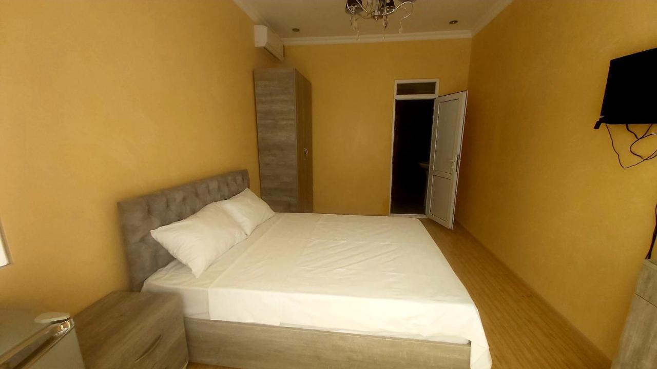 Hotel Zura Palace Kvariati Esterno foto